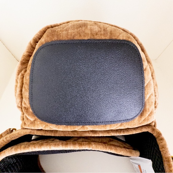 Tushbaby Hip Carrier & Snug Attachment - Picture 7 of 13